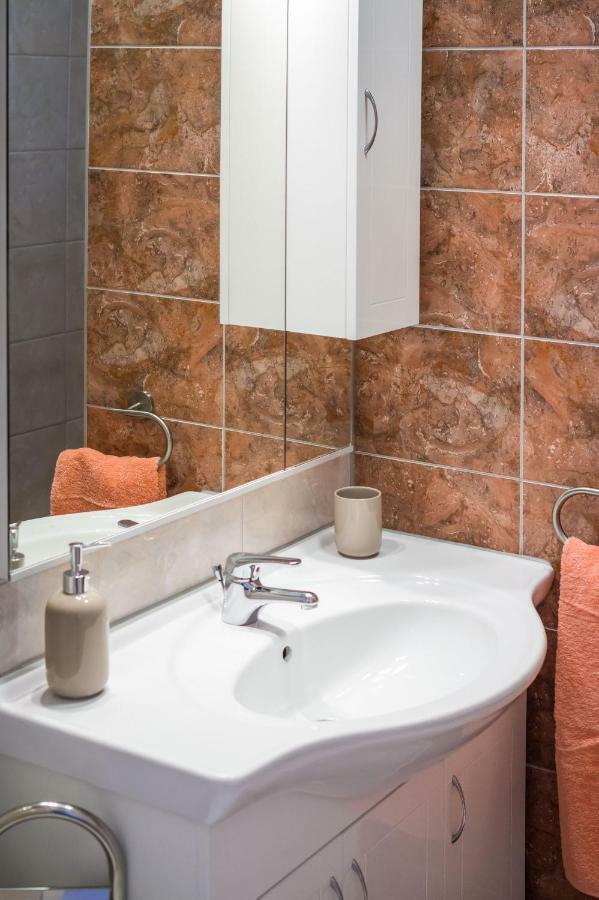 Apartman Nino Novigrad  Luaran gambar